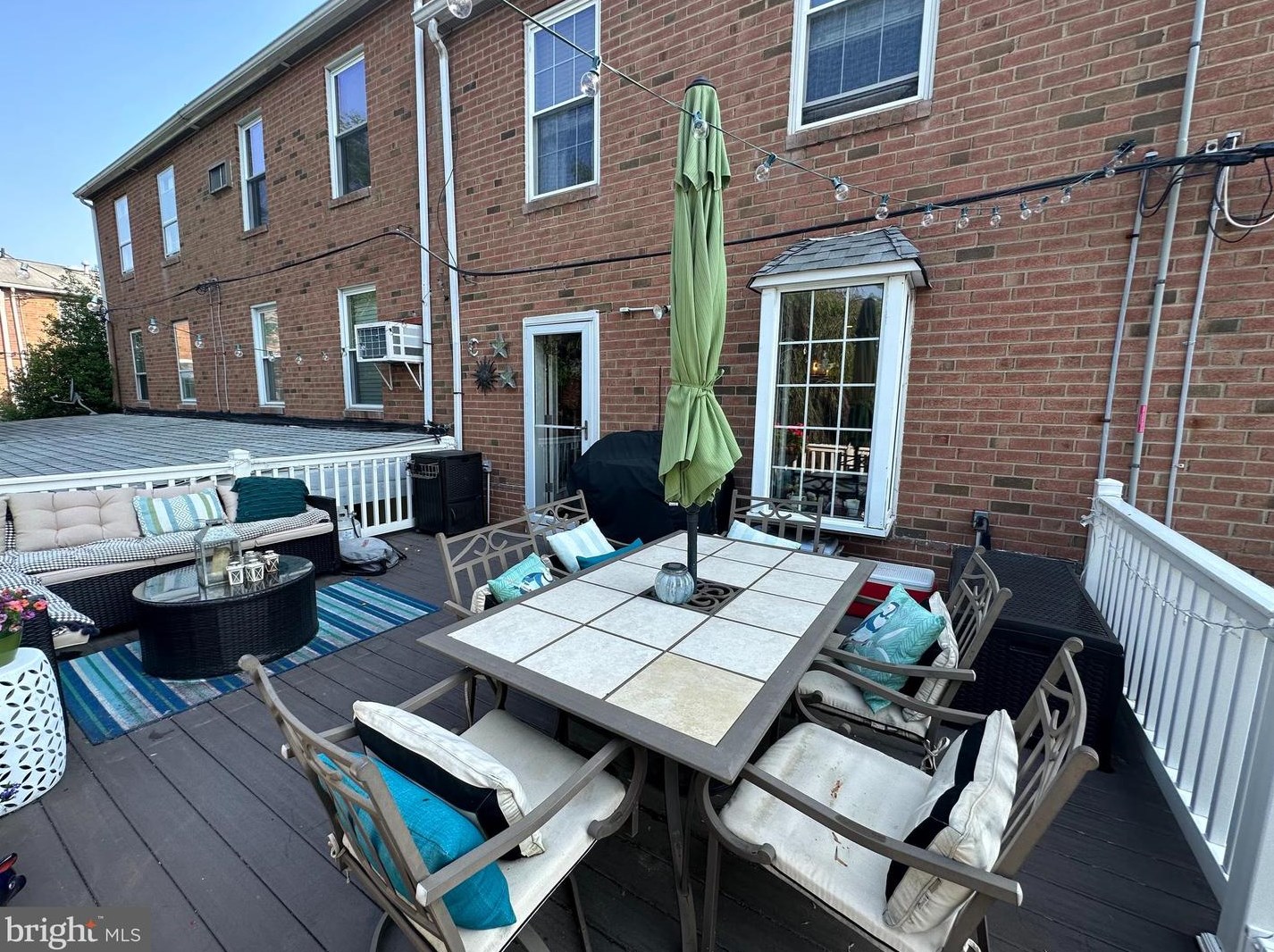 214 Wickley Rd, Philadelphia PA 19154-4338 exterior