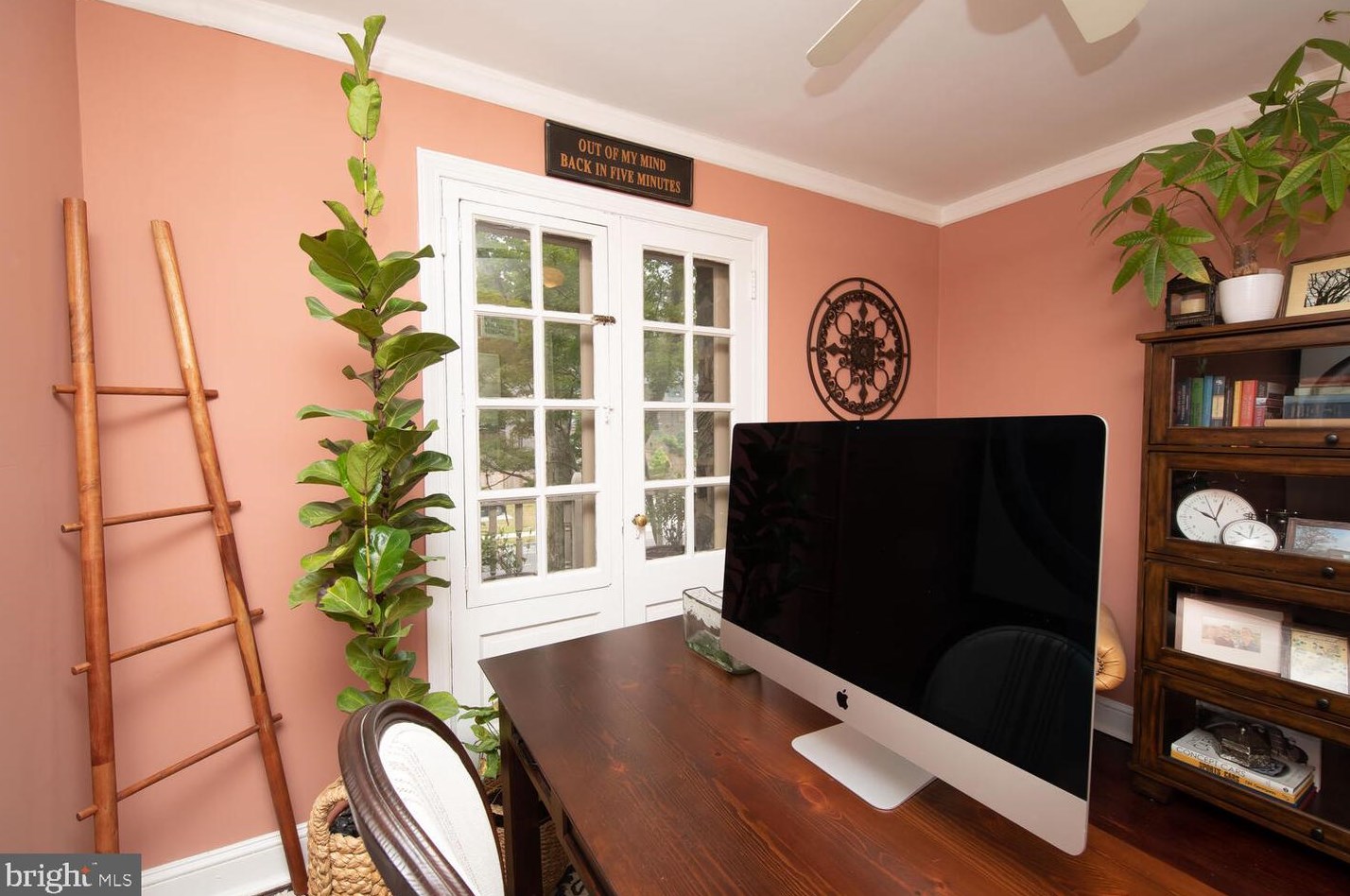 500 Arbutus St, Philadelphia PA  19119-3501 exterior