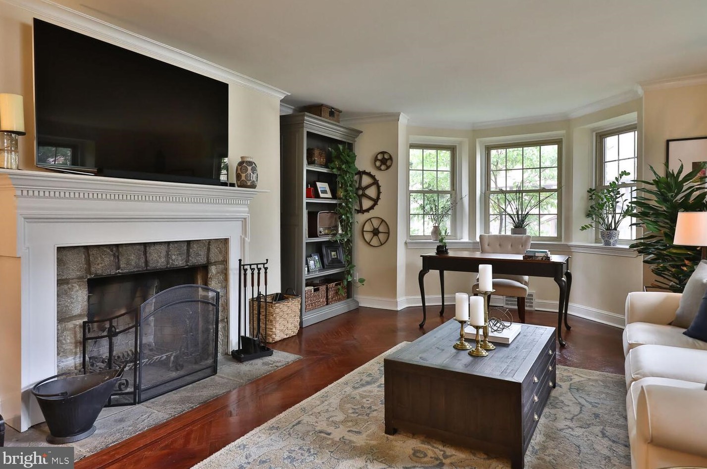 500 Arbutus St, Philadelphia PA  19119-3501 exterior