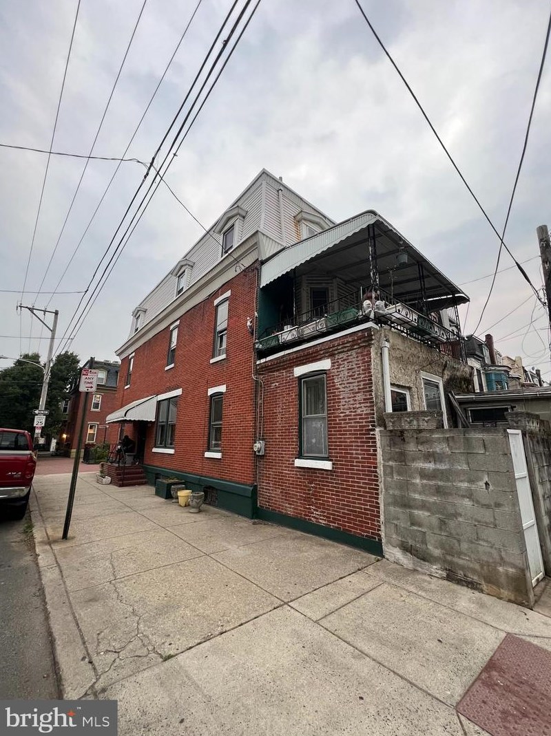 750 23rd St, Philadelphia PA  19130-2618 exterior