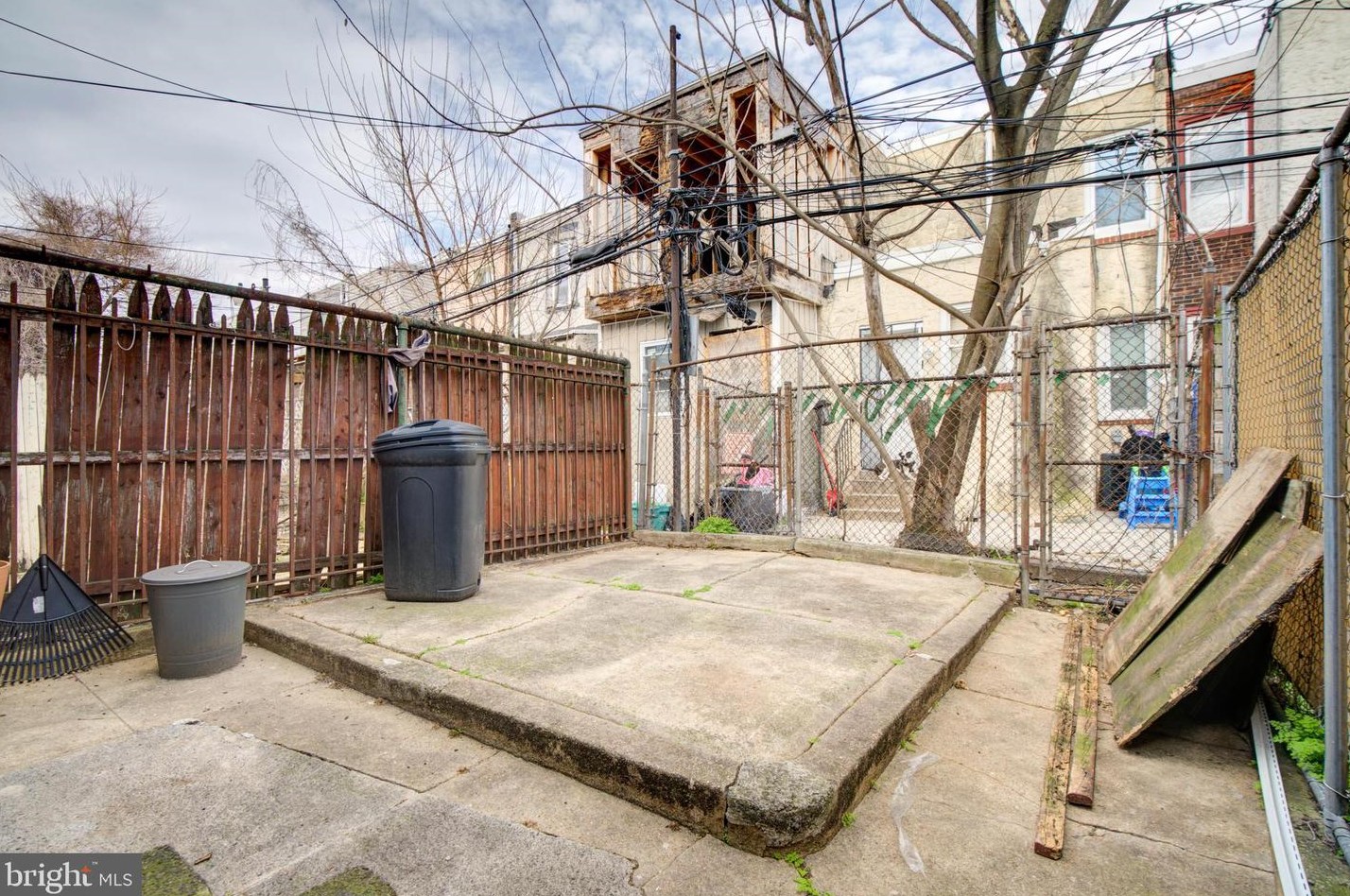 2069 Monmouth St, Philadelphia PA  19134-3626 exterior