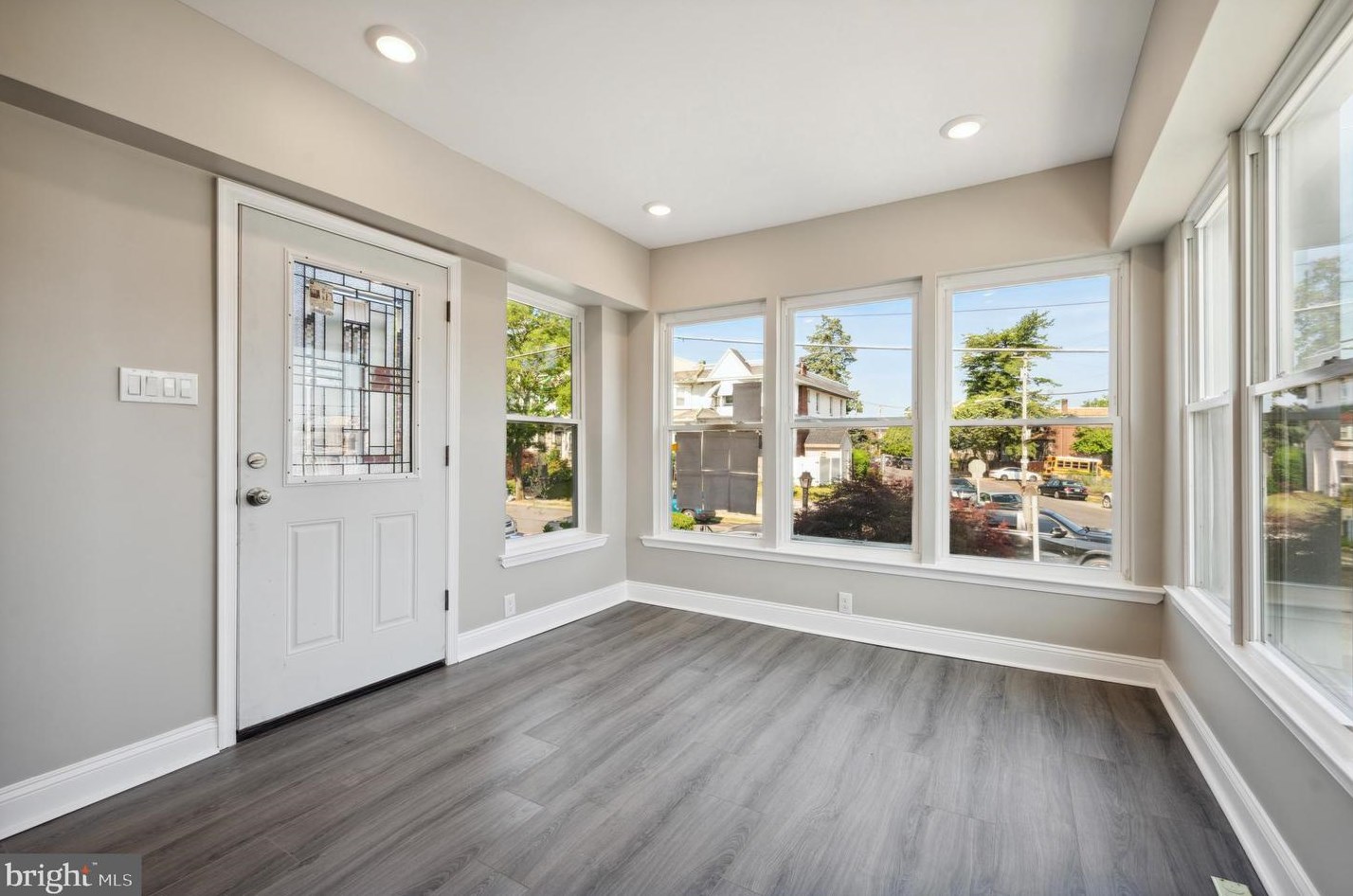 7365 Walnut Ln, Philadelphia PA  19138-1331 exterior