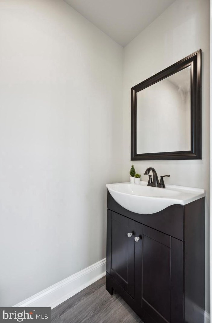 7365 Walnut Ln, Philadelphia PA  19138-1331 exterior