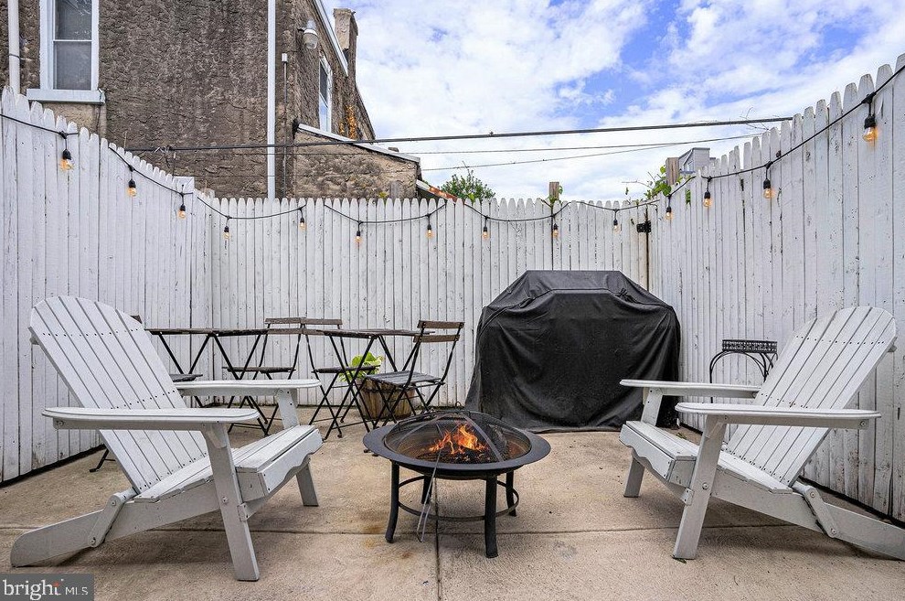 1306 25th St, Philadelphia PA 19121-4714 exterior