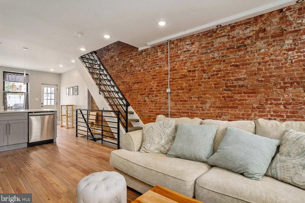 1306 25th St, Philadelphia PA 19121-4714 exterior