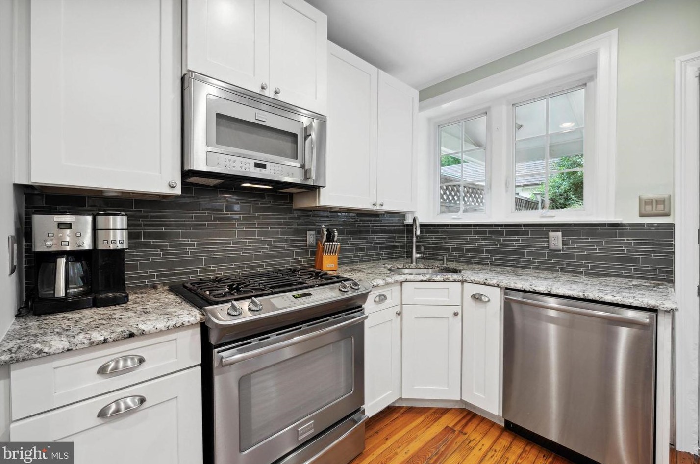 8713 Shawnee St, Philadelphia PA 19118-3804 exterior