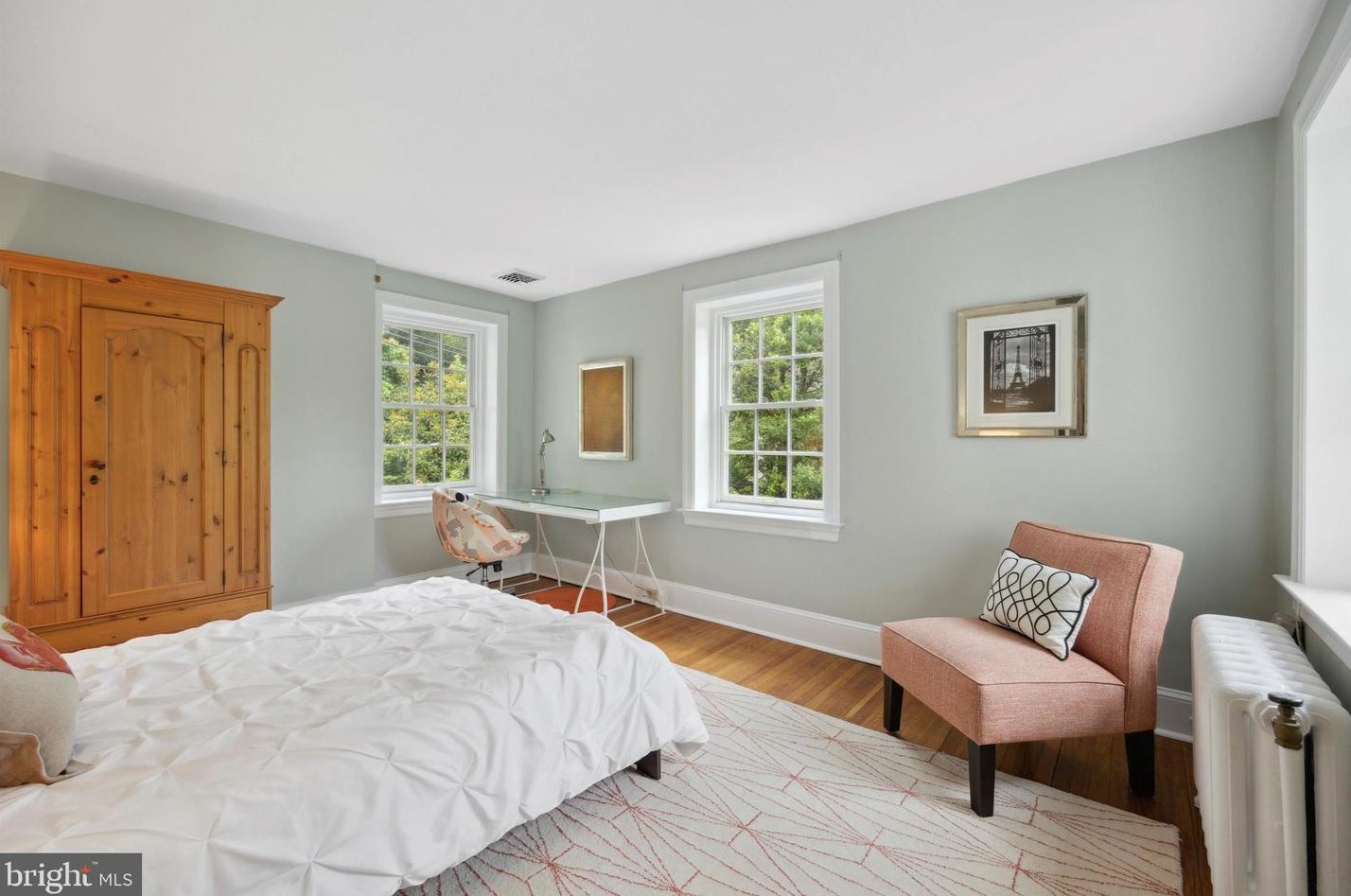 8713 Shawnee St, Philadelphia PA 19118-3804 exterior