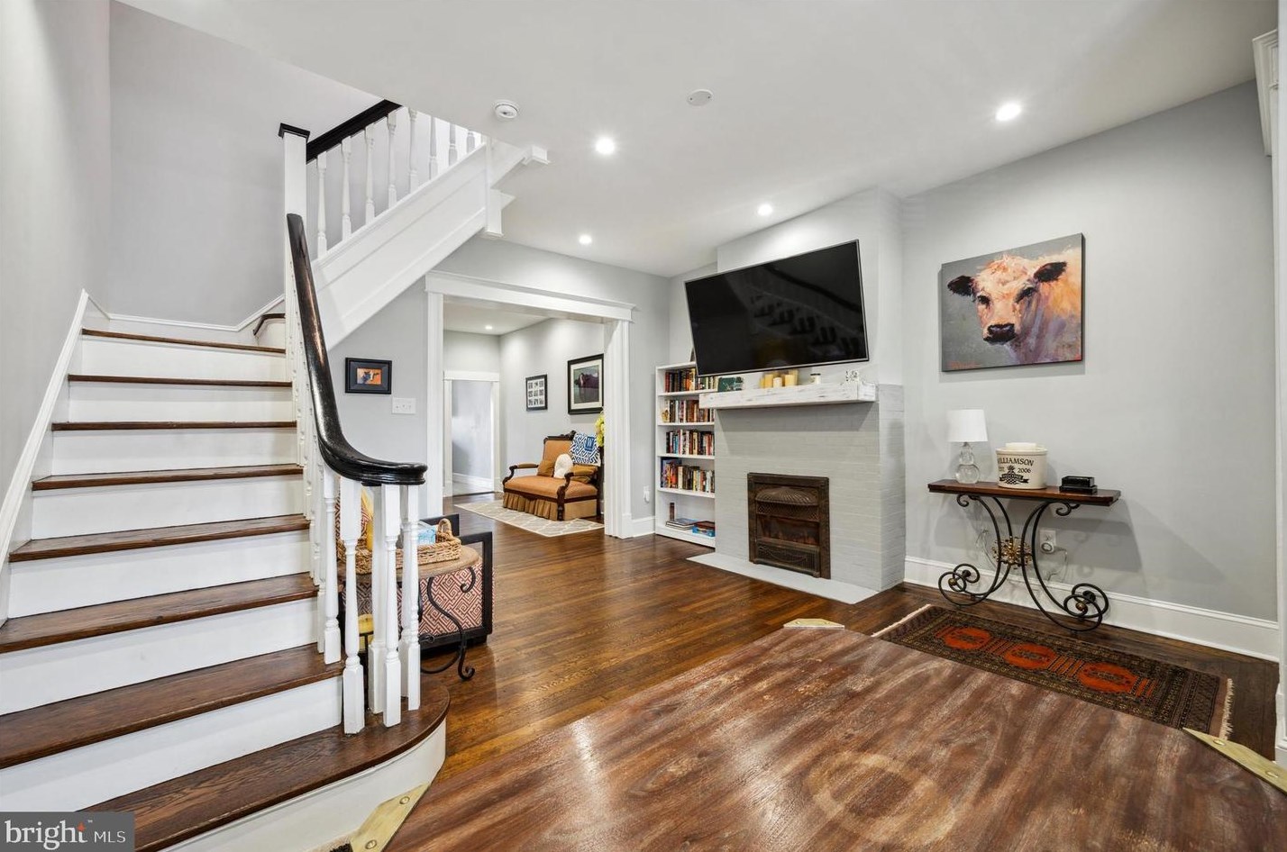 1113 Divinity St, Philadelphia PA  19143-4301 exterior