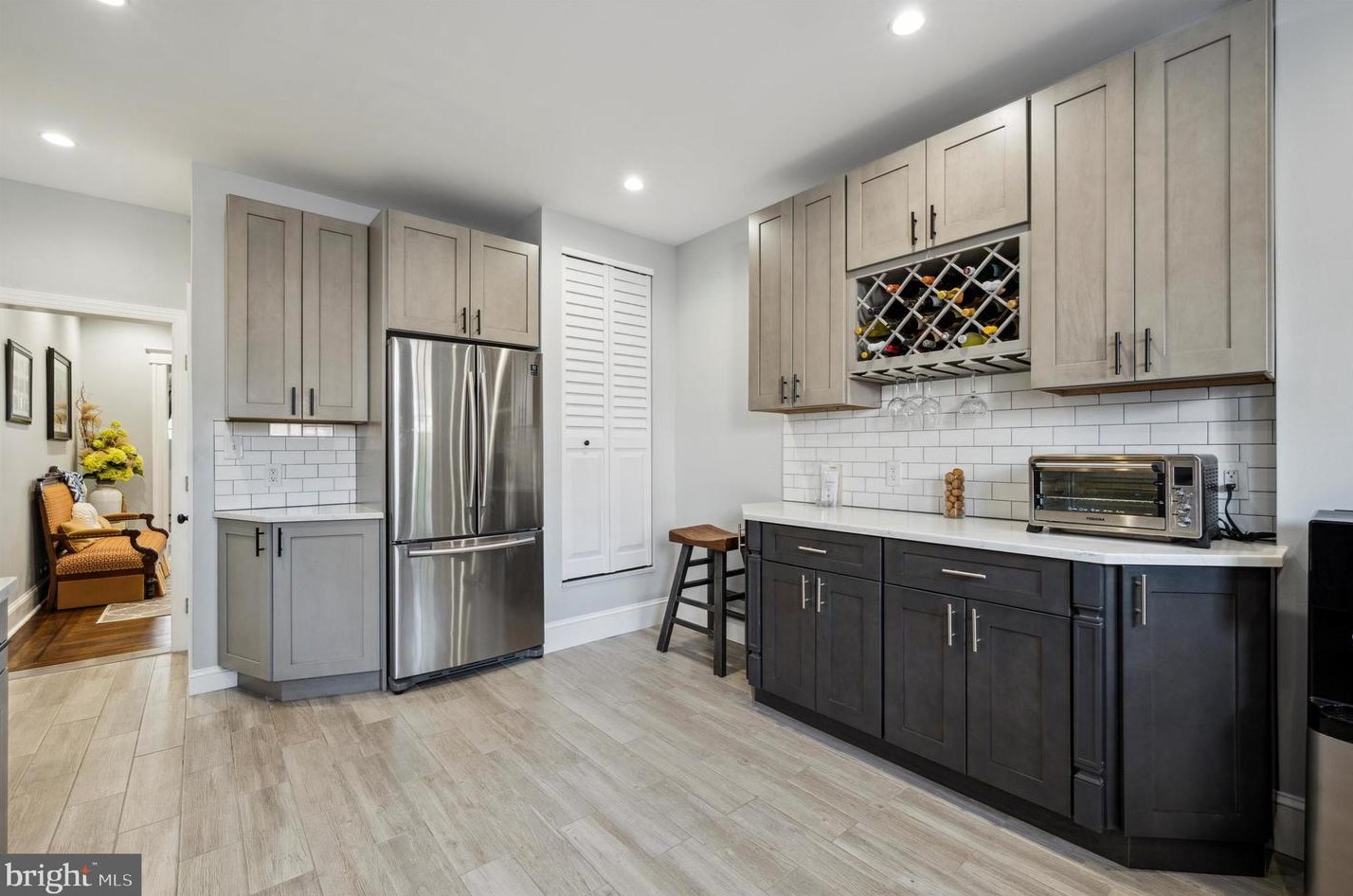1113 Divinity St, Philadelphia PA  19143-4301 exterior