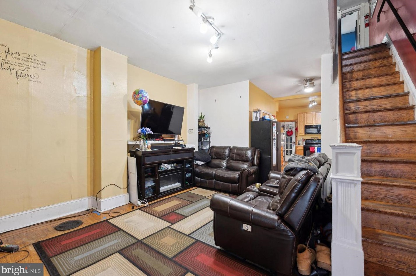 1733 Lindenwood St, Philadelphia PA  19131-3617 exterior