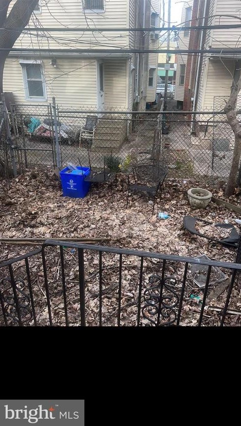 114 Lindenwood St, Philadelphia PA 19139-2624 exterior