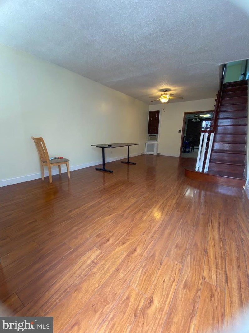 2417 Hutchinson St, Philadelphia PA  19148-3725 exterior