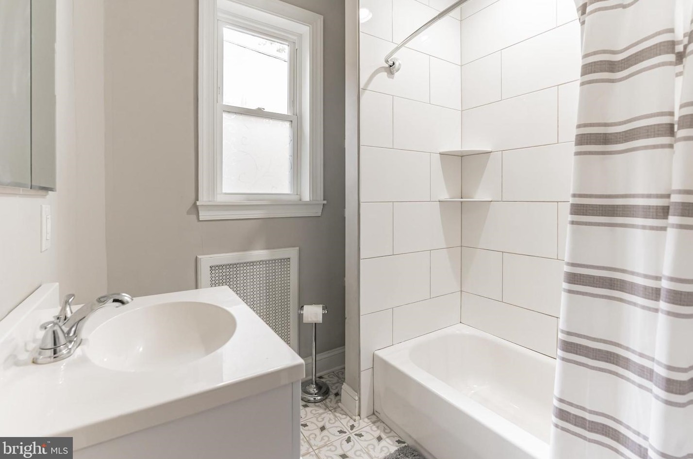2446 Lambert St, Philadelphia PA  19145-4212 exterior