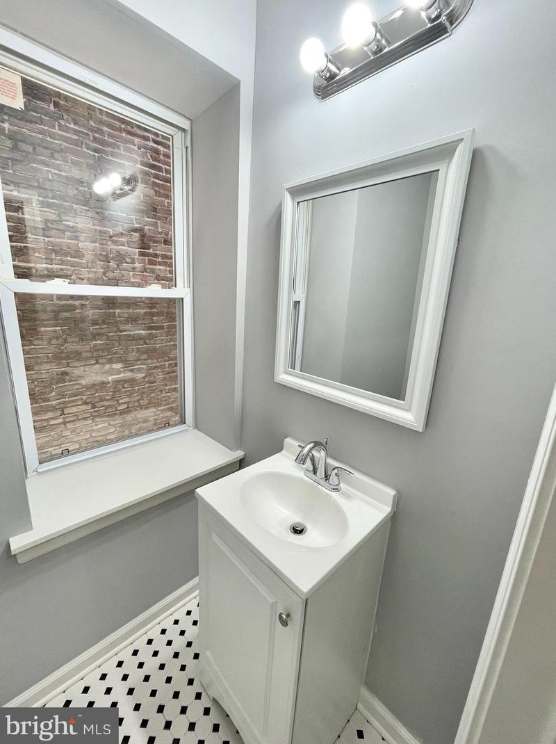 4930 Brown St, Philadelphia PA  19139-1704 exterior