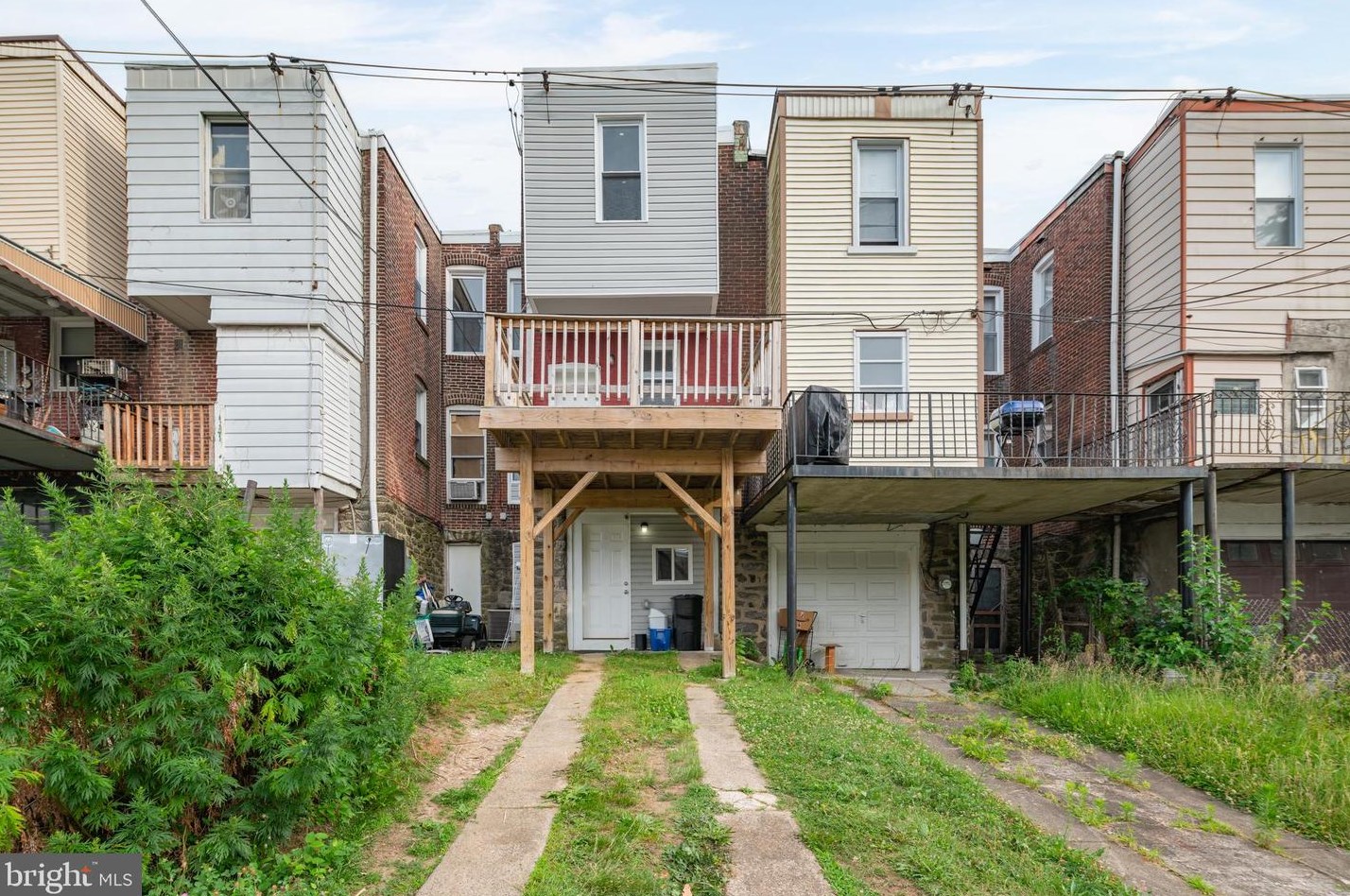 5649 Arlington St, Philadelphia PA  19131-3116 exterior