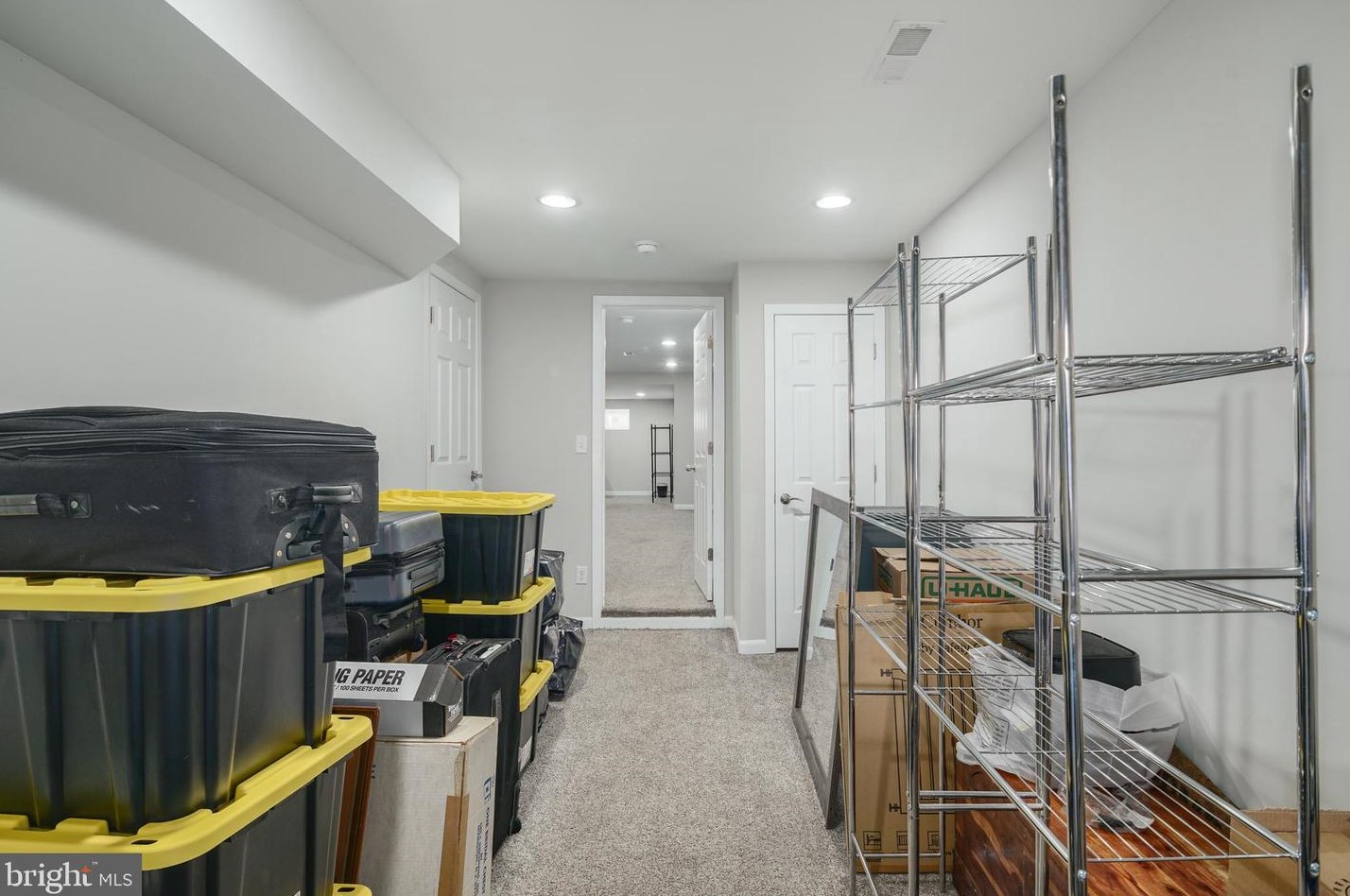 5649 Arlington St, Philadelphia PA  19131-3116 exterior
