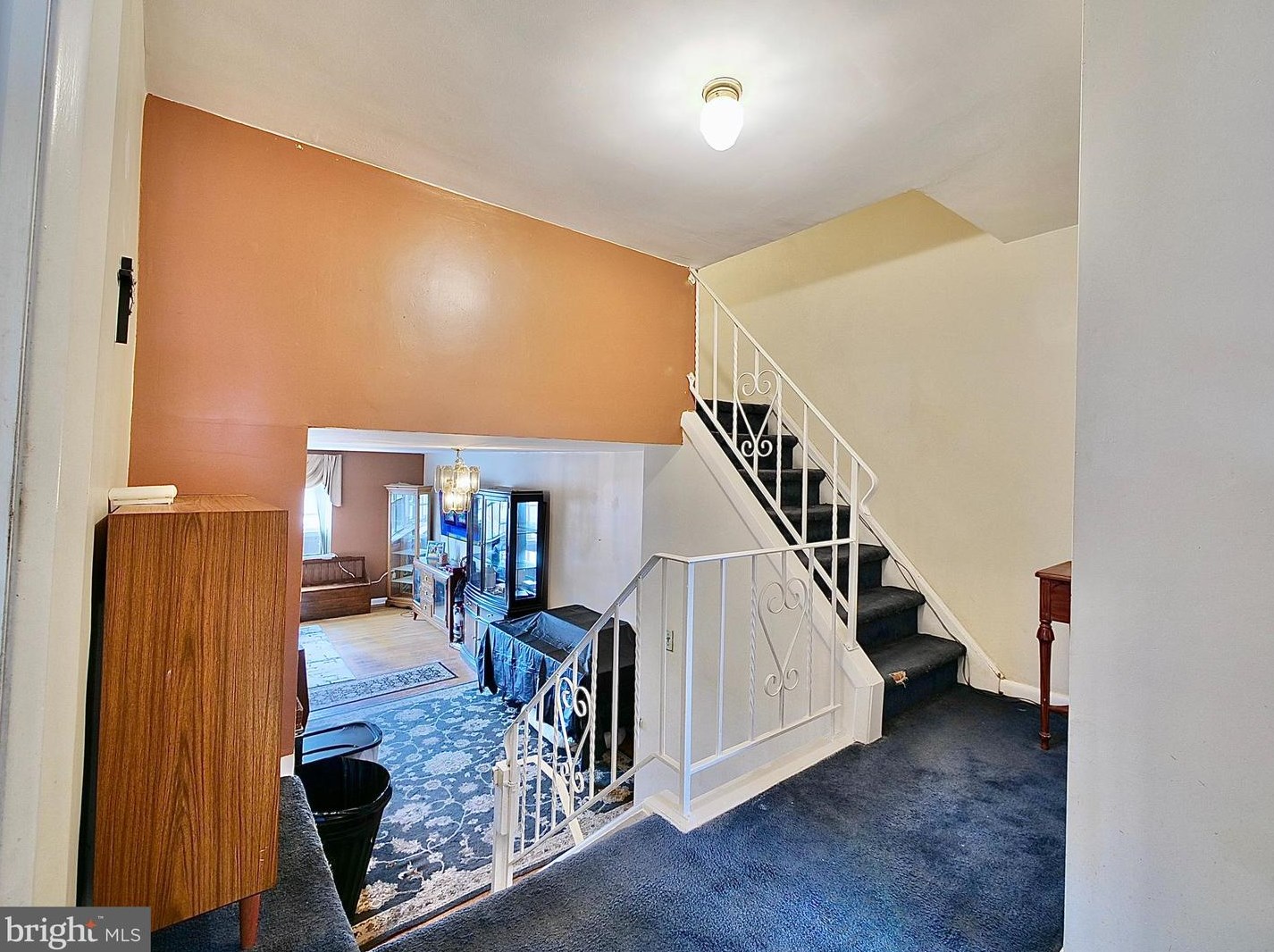 523 Wartman St, Philadelphia PA  19128-3238 exterior