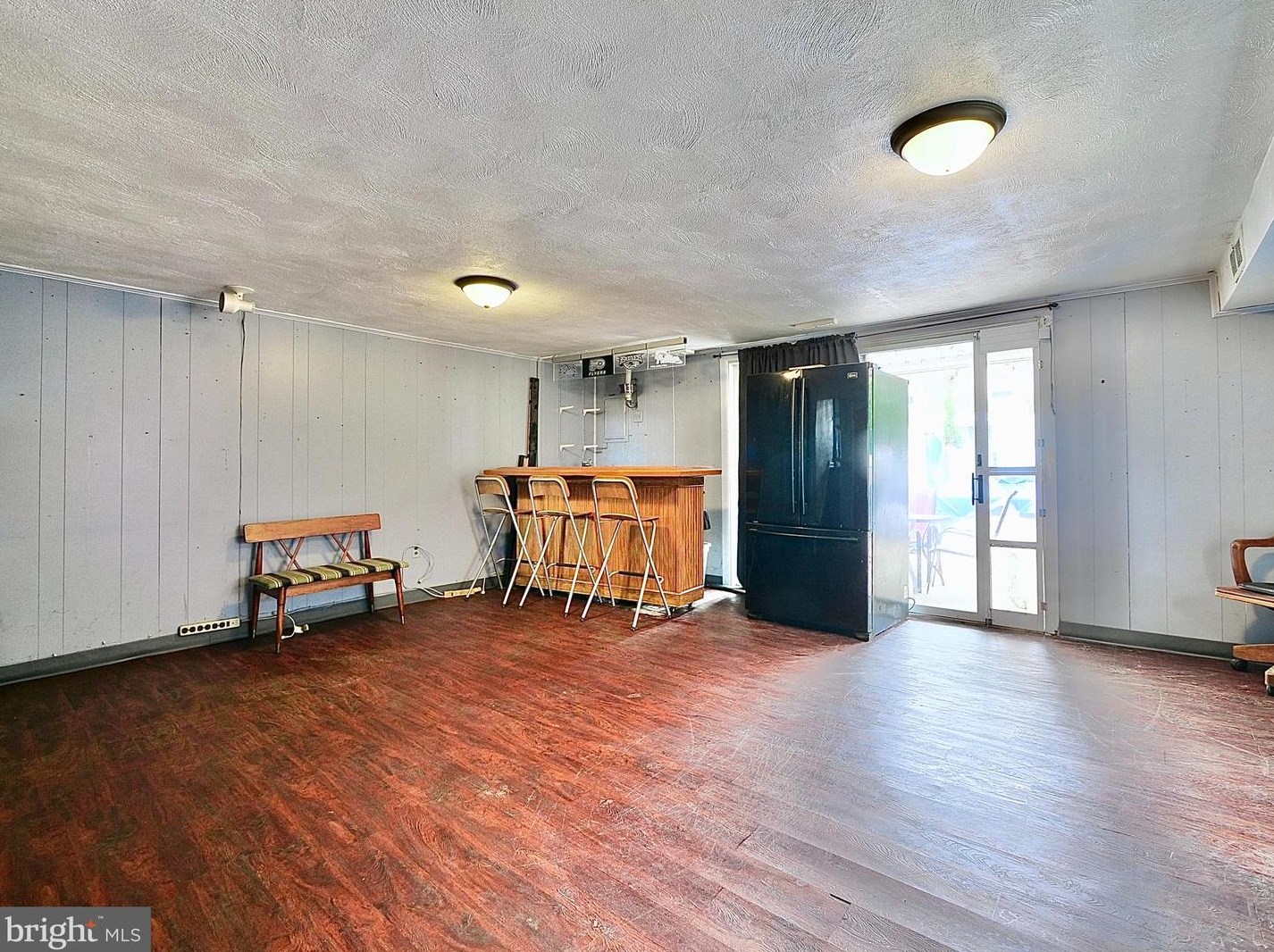 523 Wartman St, Philadelphia PA  19128-3238 exterior