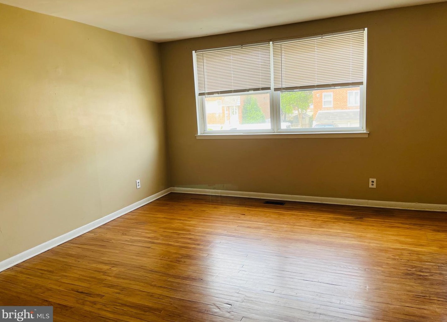 3764 Genesee Dr, Philadelphia PA  19154-3019 exterior