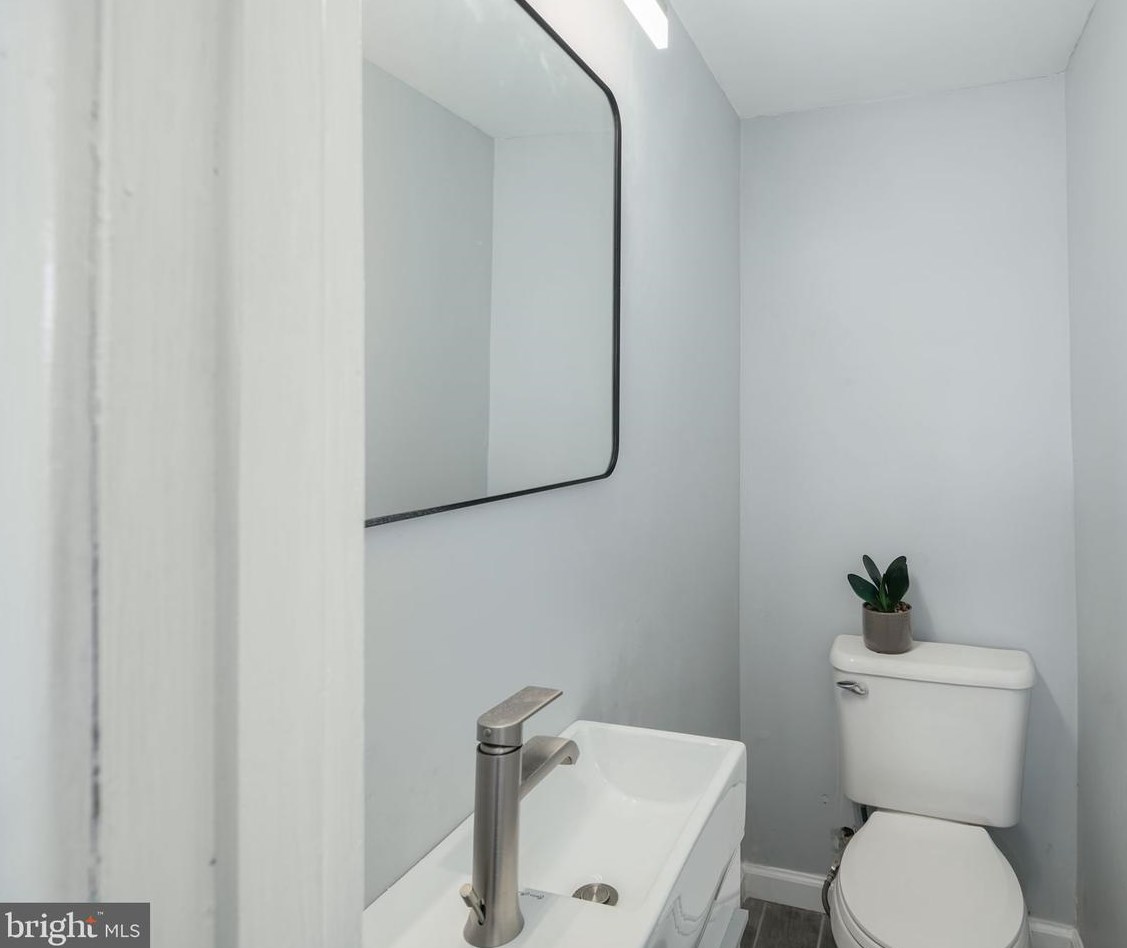 7444 Beverly Rd, Philadelphia PA  19138-1413 exterior