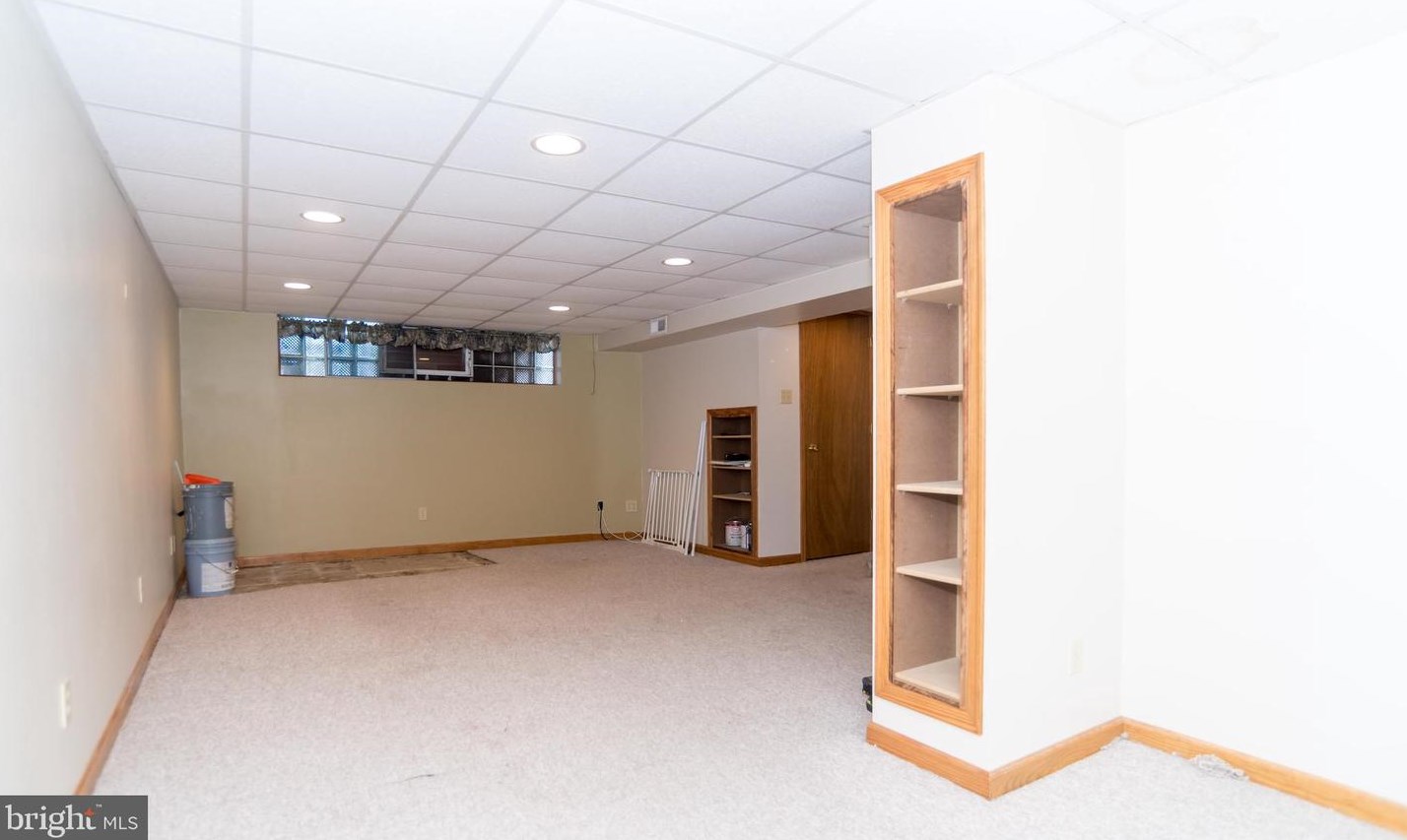 2852 Tolbut St, Philadelphia PA  19136-1021 exterior