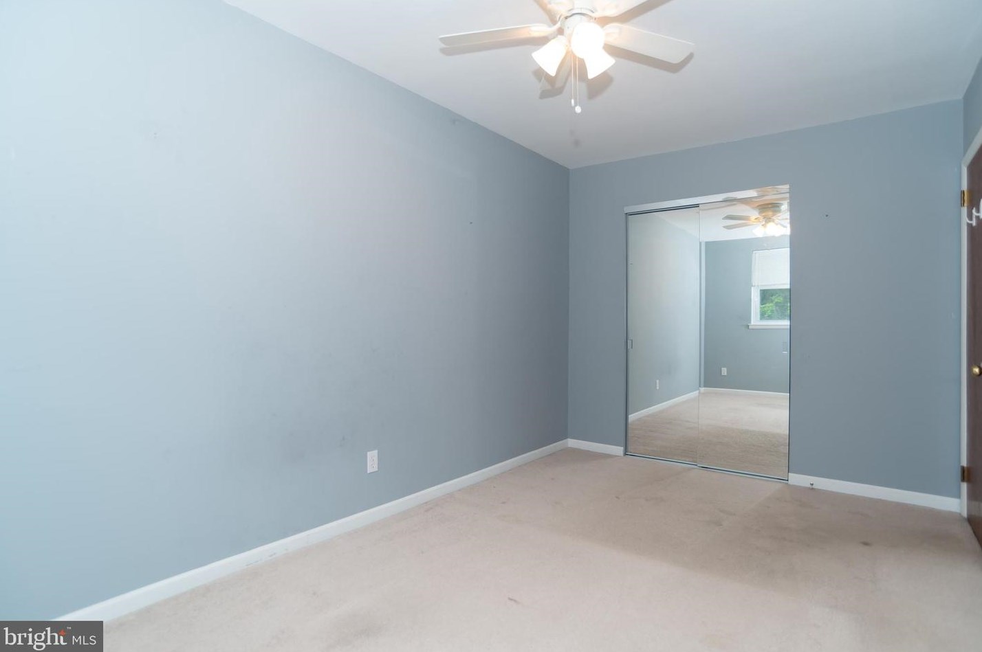 2852 Tolbut St, Philadelphia PA  19136-1021 exterior