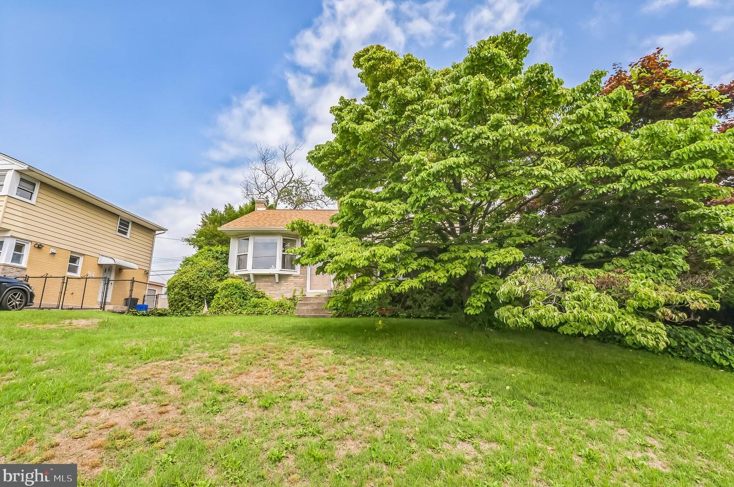 597 Paoli Ave, Philadelphia PA  19128-3215 exterior