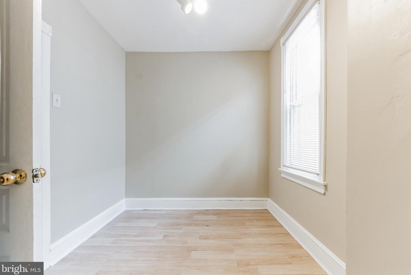 3311 Gratz St, Philadelphia PA  19140-4924 exterior