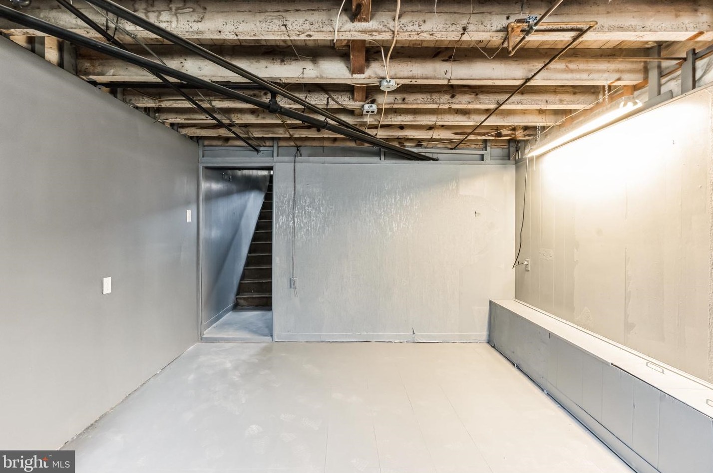 189 Tiber St, Philadelphia PA  19140-1626 exterior
