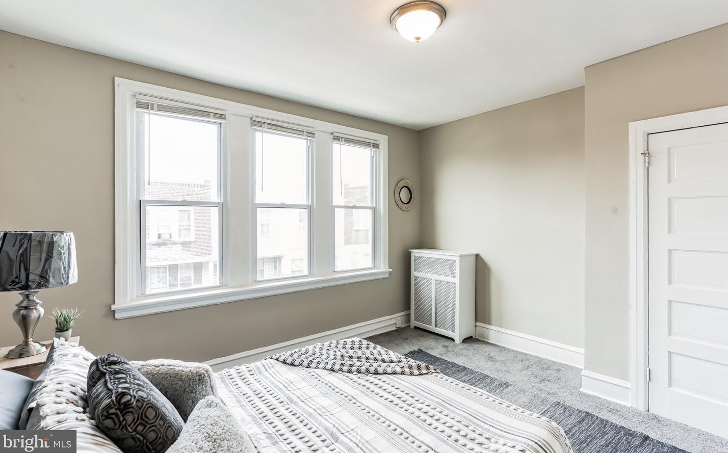 189 Tiber St, Philadelphia PA  19140-1626 exterior