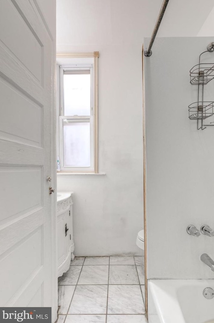 540 Somerville Ave, Philadelphia PA 19120-3209 exterior