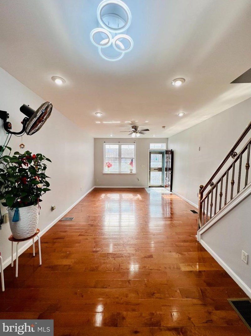 2619 7th St, Philadelphia PA 19148-4609 exterior