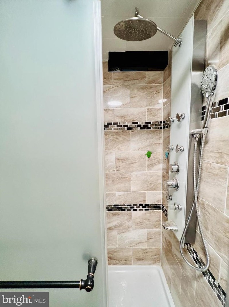 2619 7th St, Philadelphia PA 19148-4609 exterior