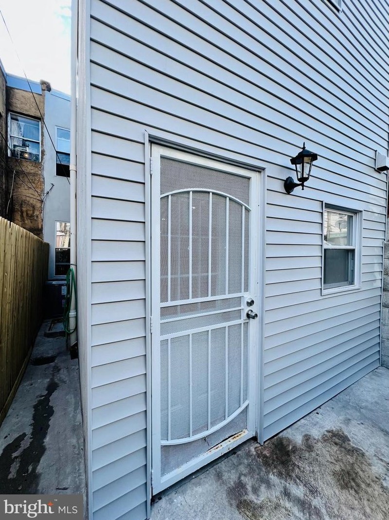 2619 7th St, Philadelphia PA 19148-4609 exterior