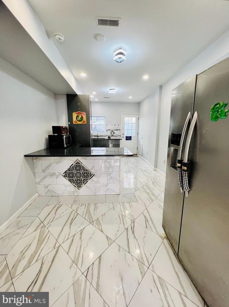 2619 7th St, Philadelphia PA 19148-4609 exterior