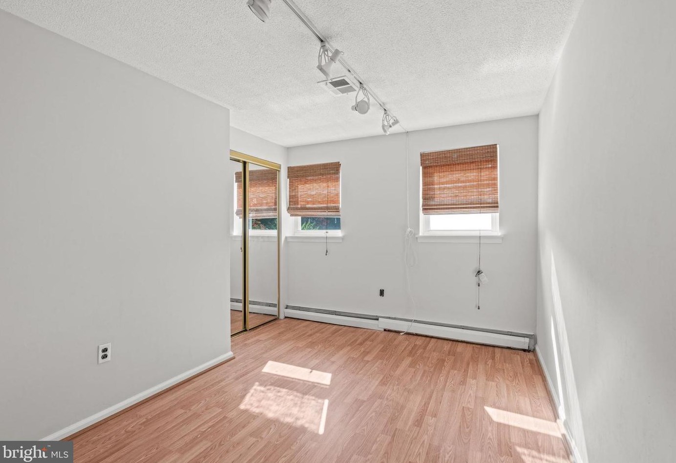 9016 Cargill Ln, Philadelphia PA 19115-4004 exterior