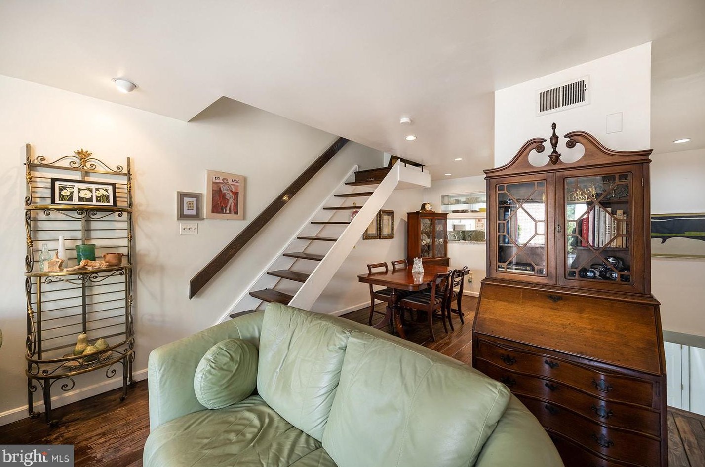 1123 Rodman St, Philadelphia PA 19146-1359 exterior