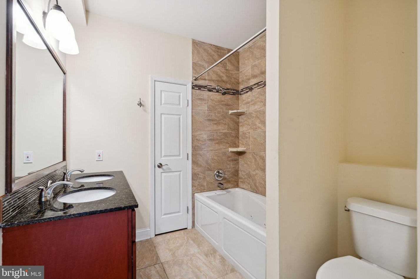 538 Mifflin St, Philadelphia PA  19148-1825 exterior