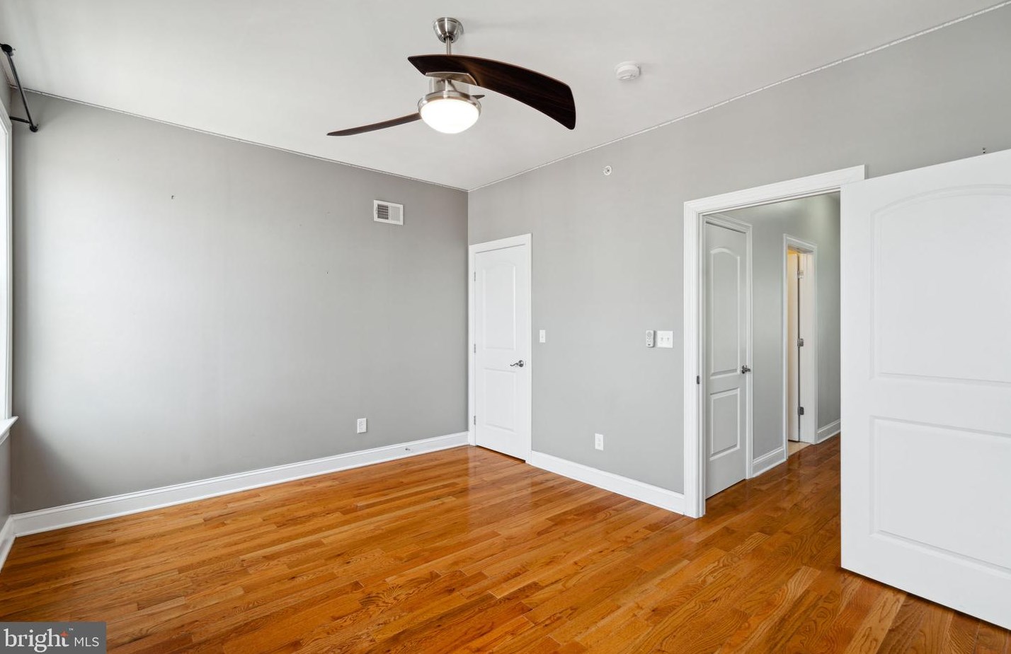 538 Mifflin St, Philadelphia PA  19148-1825 exterior