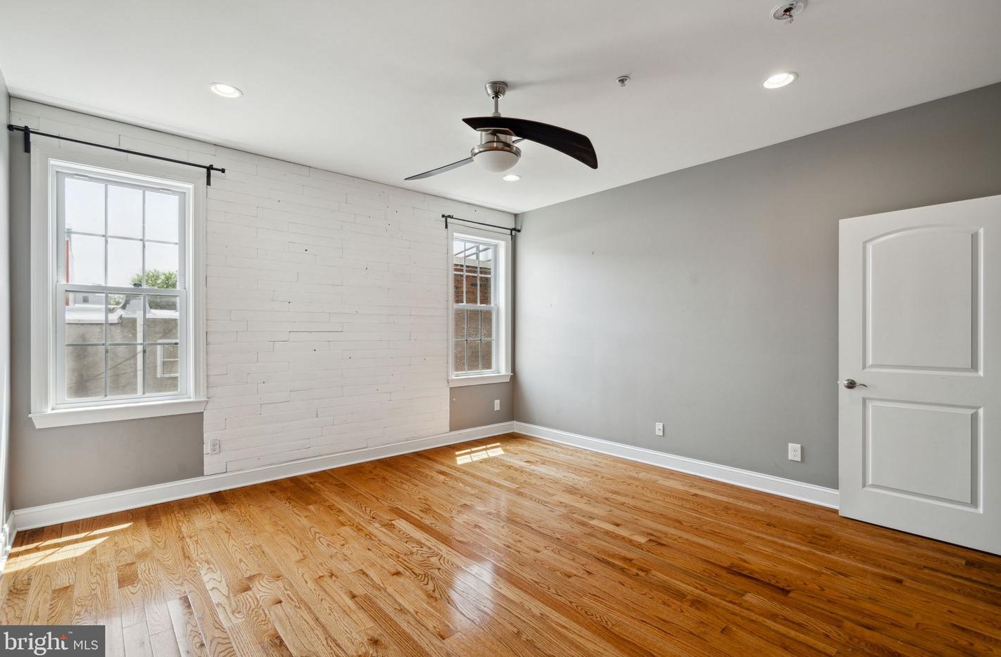 538 Mifflin St, Philadelphia PA  19148-1825 exterior