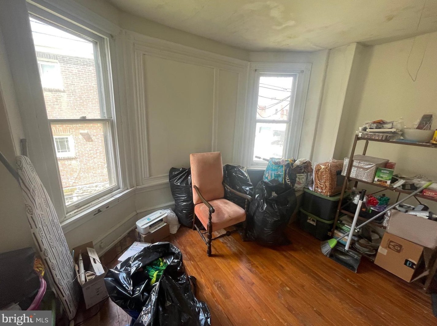 443 Walnut Ln, Philadelphia PA  19144-1054 exterior