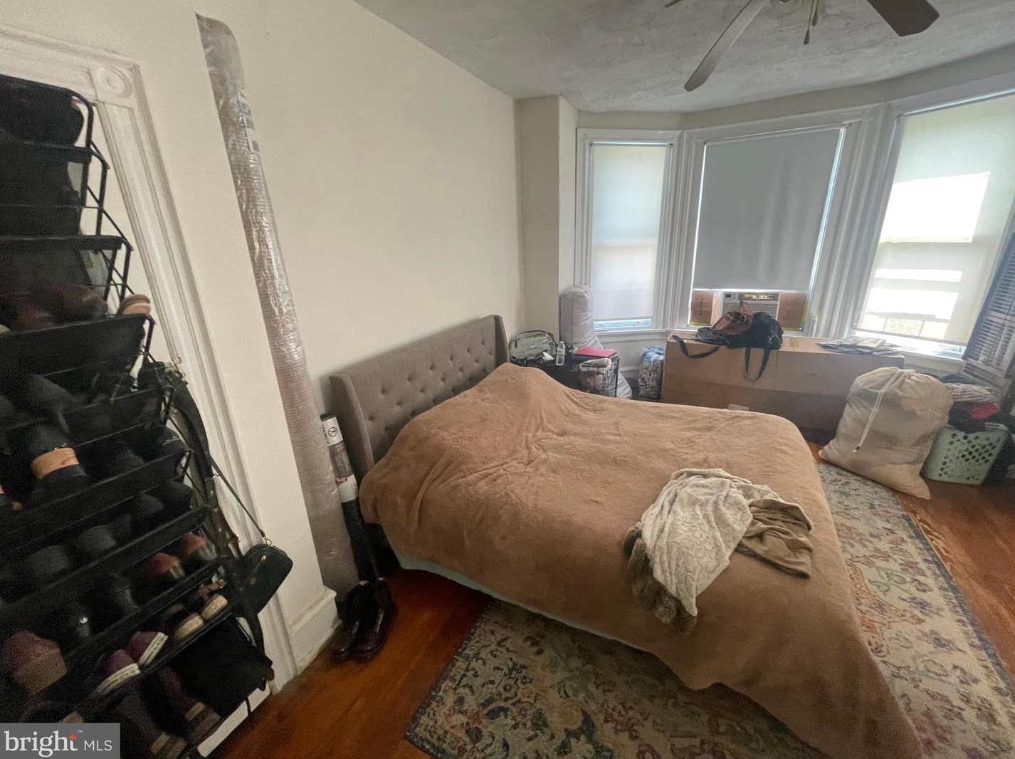 443 Walnut Ln, Philadelphia PA  19144-1054 exterior