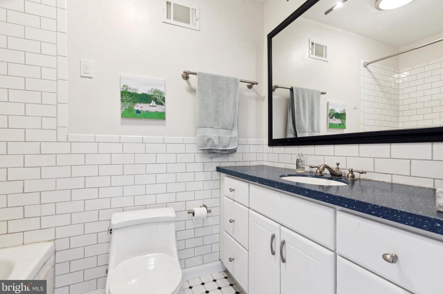 2819 Pennsylvania Ave, Philadelphia PA 19130-1711 exterior