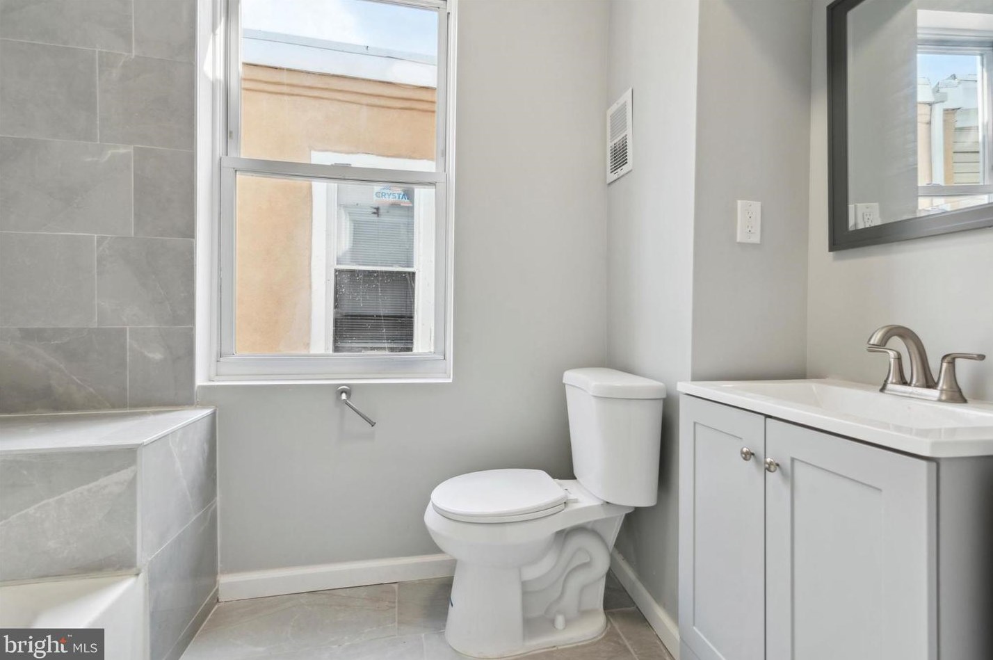 1725 Newkirk St, Philadelphia PA  19145-1626 exterior