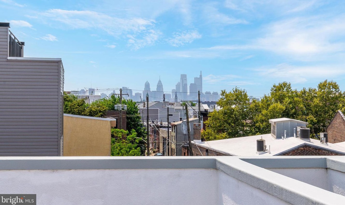 2227 Blair St, Philadelphia PA 19125-2001 exterior