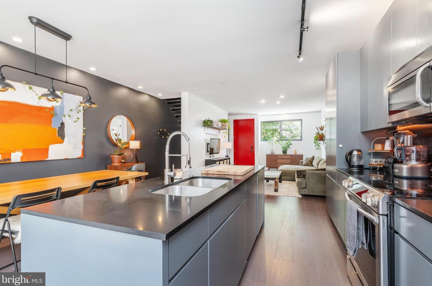 2227 Blair St, Philadelphia PA 19125-2001 exterior