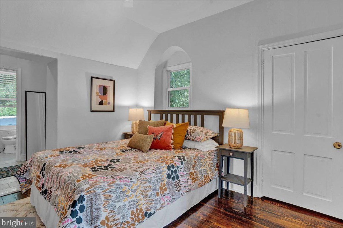 5545 Morton St, Philadelphia PA 19144-1330 exterior