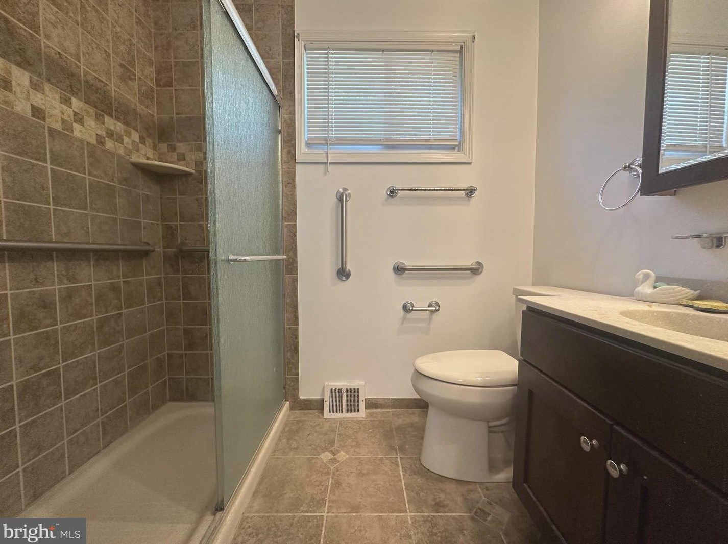 3210 Primrose Rd, Philadelphia PA  19114-2503 exterior