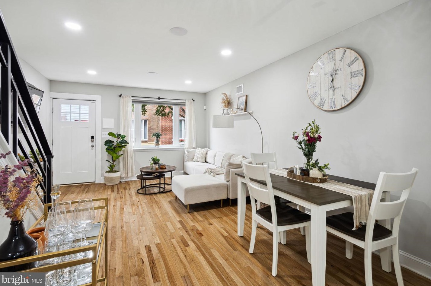 2410 Warnock St, Philadelphia PA  19148-3636 exterior