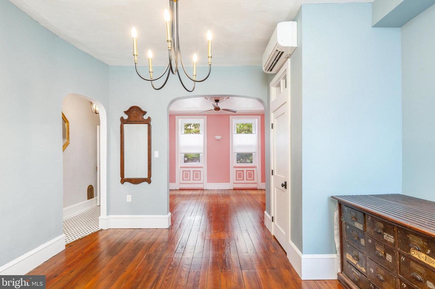 2142 Susquehanna Ave, Philadelphia PA 19121-1325 exterior